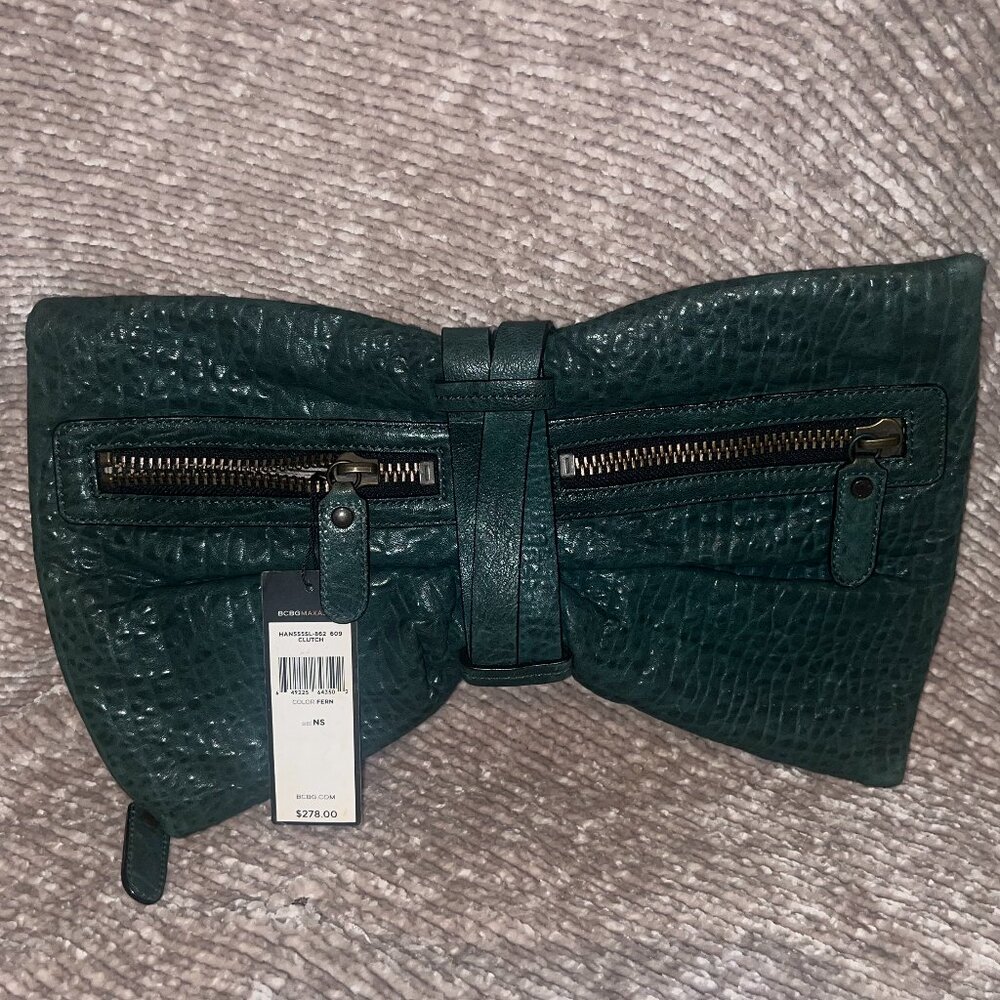 BCBG FERN GREEN GRAIN LEATHER CLUTCH